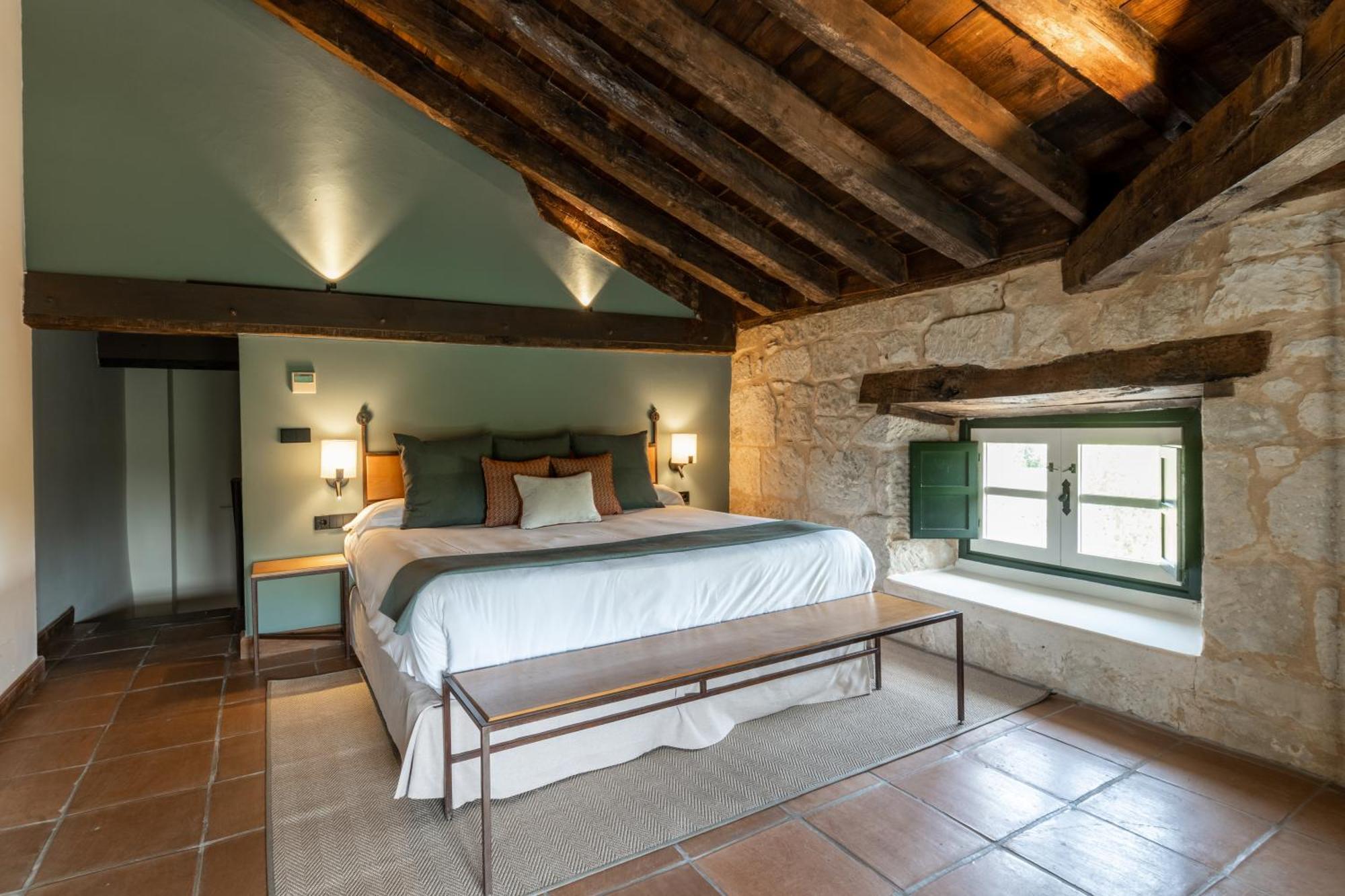 Signature Suite